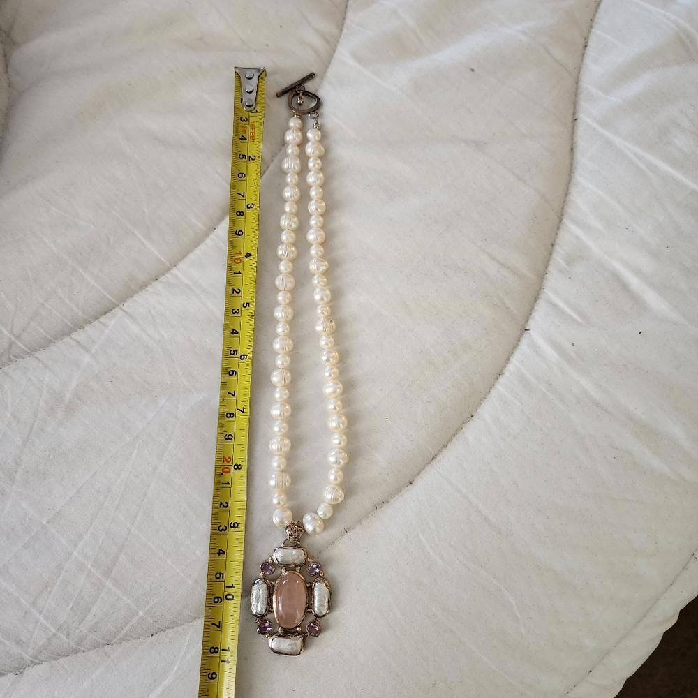 Vintage! Pearl and Peach Stone Necklace - Picture 6 of 7